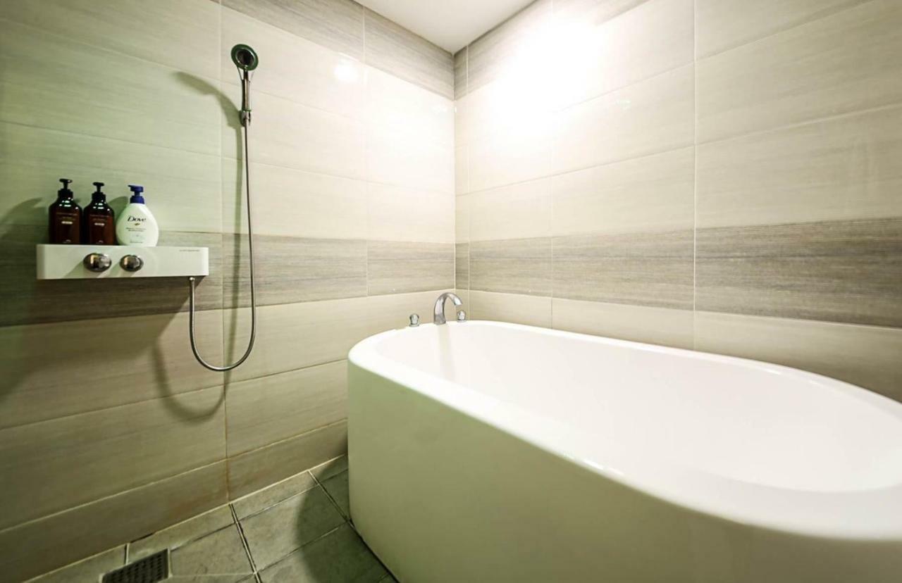 Dubai Hotel Cheongju Esterno foto