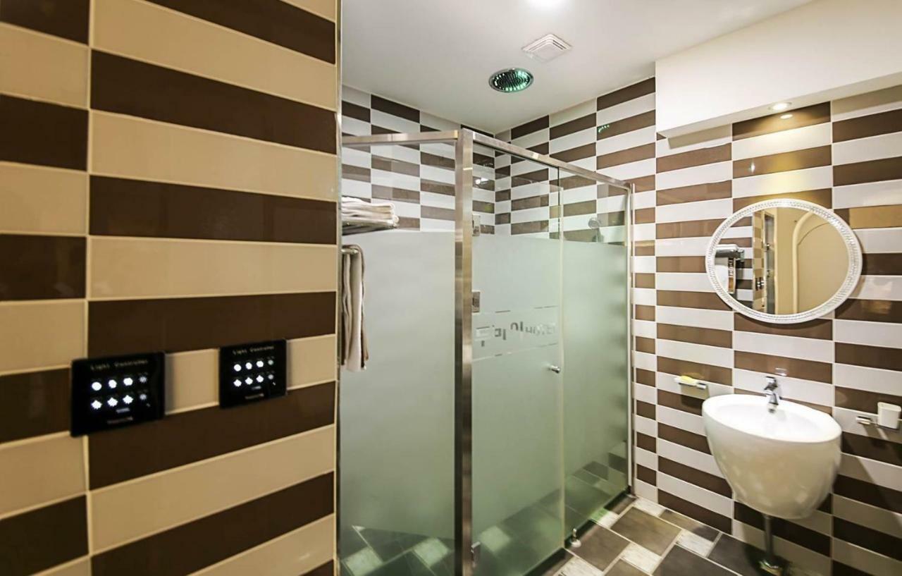 Dubai Hotel Cheongju Esterno foto