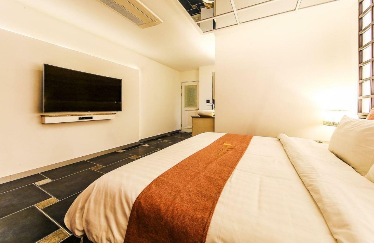 Dubai Hotel Cheongju Esterno foto