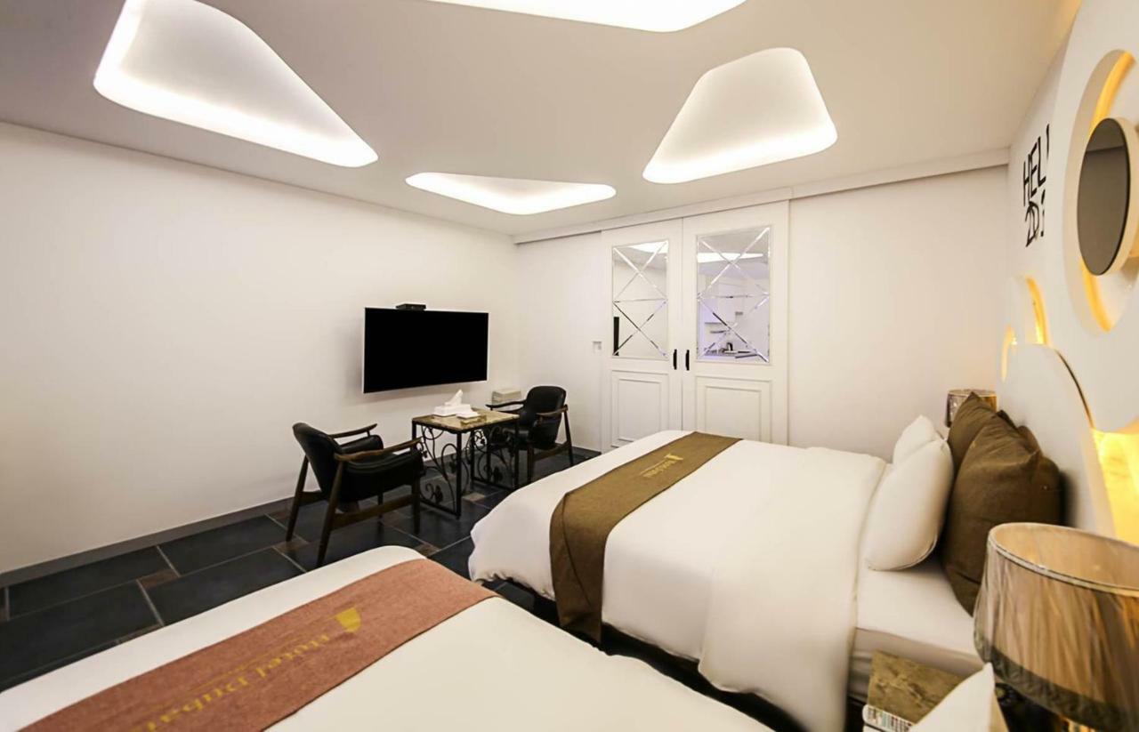 Dubai Hotel Cheongju Esterno foto